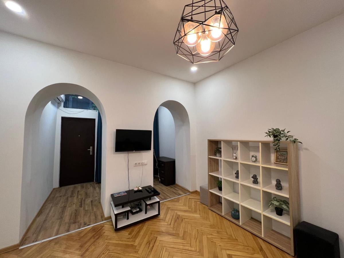 Cosy Apartment In Tbilisi Centre المظهر الخارجي الصورة